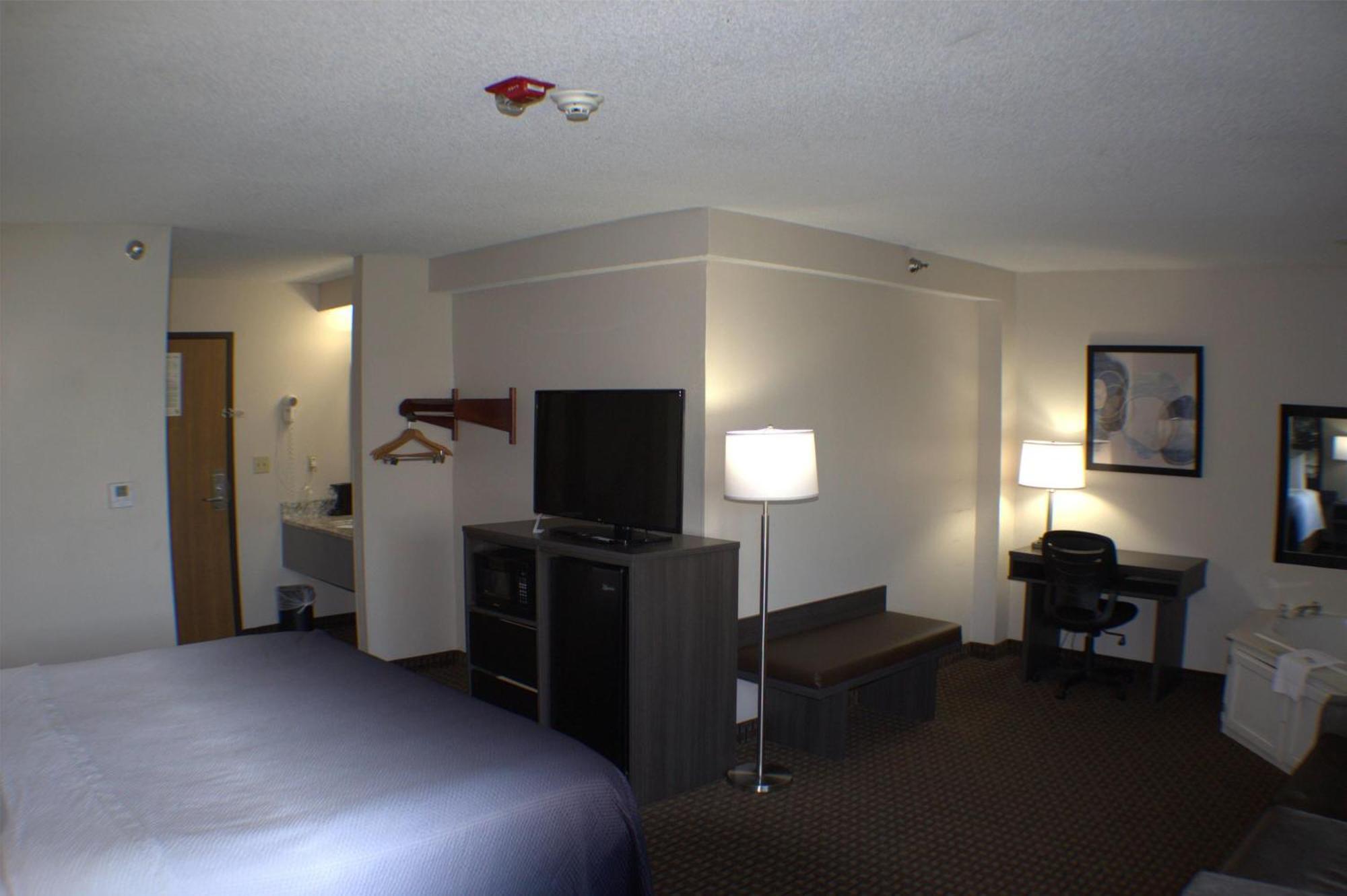 Hotel Super 8 By Wyndham Gardner Exterior foto